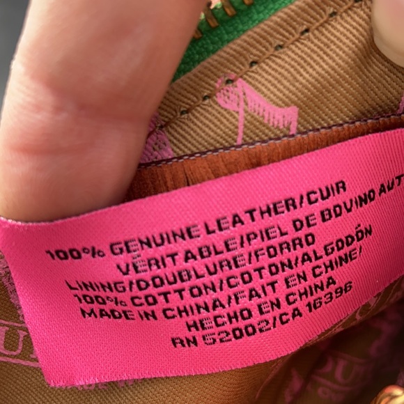 Vintage Juicy Couture Y2K Apple Green Leather shoulder bag baguette purse charms - Picture 13 of 15